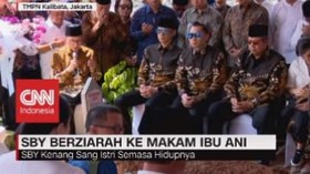VIDEO: Ziarah Saat Lebaran, Sby Kenang Sang Istri