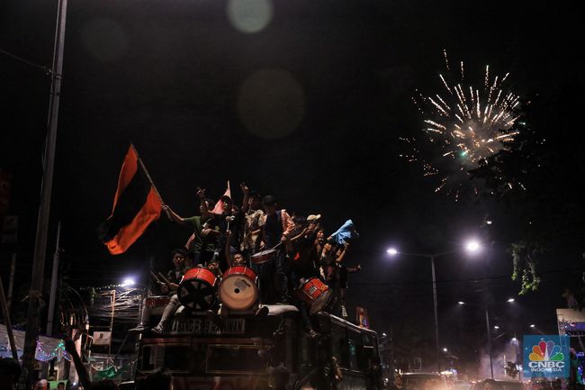 Sejarah Petasan, Melintasi China dan Majapahit hingga Lebaran - Halaman 2