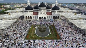 Perbankan di Aceh Wajib Berstatus Syariah Mulai 2020
