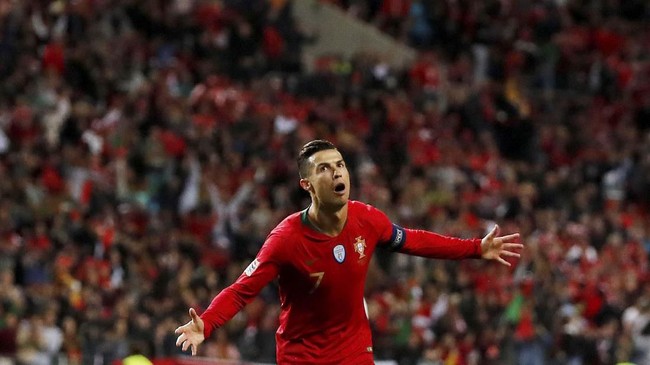 Sejumlah duel pemain kunci bakal tercipta di laga final UEFA NAtions League 2019 antara timnas Portugal melawan Belanda di Stadion Dragao, Porto, Senin (10/6).