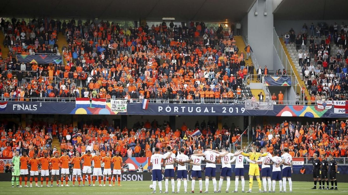 FOTO: Drama 3 Blunder dan VAR di Belanda vs Inggris