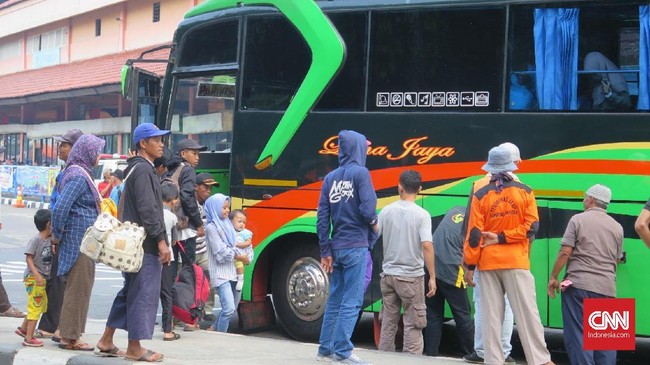 Pengelola Terminal Kampung Rambutan memutuskan memperpanjang durasi pengamanan Lebaran dari yang awalnya hanya akan dilakukan sampai H+7 menjadi H+9. 