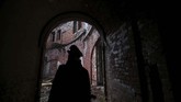 FOTO: Tren Piknik Ilegal di Benteng Alexander Benteng Alexander di Rusia memang nampak megah, namun tempat ini sebenarnya tertutup untuk untuk umum karena menyimpan kisah yang kurang menyenangkan.