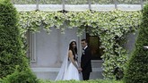 FOTO: Oezil Menikah Setelah Idul Fitri Didampingi Erdogan Mesut Oezil memilih melangsungkan pernikahan dengan Amina Gulse berdekatan dengan hari baik umat muslim yaitu setelah Idul Fitri 1440 hijriah.