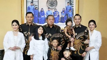 Foto Lebaran Keluarga SBY Diwarnai Kesedihan