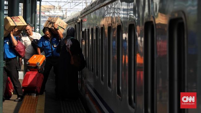 KAI Tambah Pembatalan 28 Perjalanan Kereta Jarak Jauh