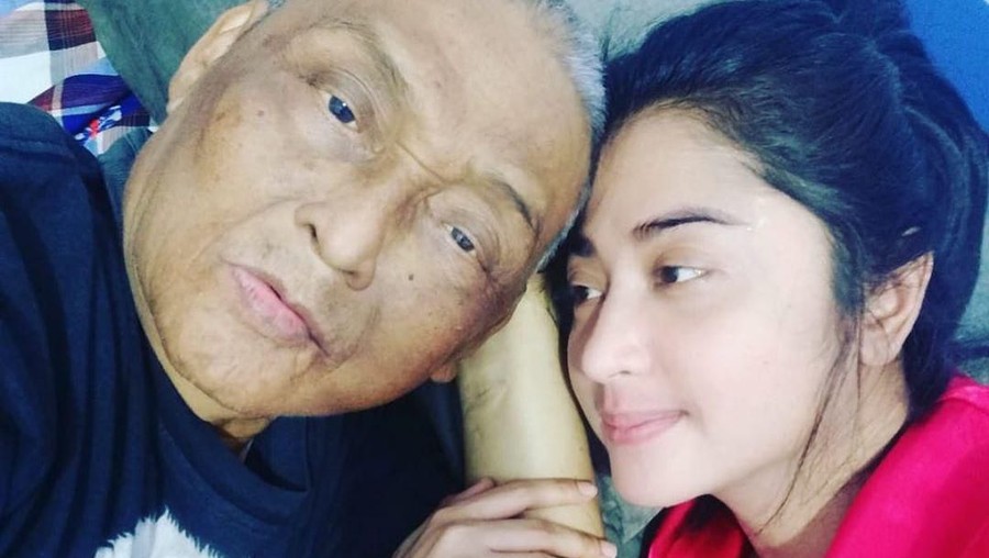 Ayah Dewi Perssik meminta agar segera berdamai dengan Meldi dan mengakhiri konflik diantara mereka.