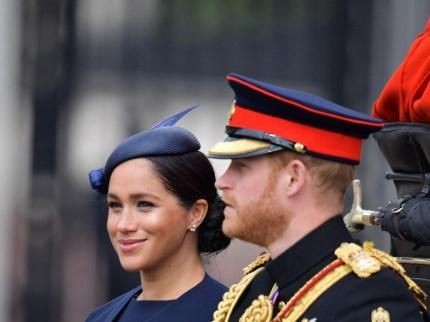 Kontroversi Mundur dari Kerajaan, Harry Minta Publik Tak Salahkan Meghan