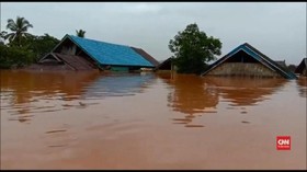 VIDEO: Banjir di Sulawesi Tenggara, Puluhan Rumah Hanyut