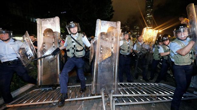 Polisi Hong Kong Tambah Personel Bersiap Hadapi Demo Lanjutan Anggota dewan Hong Kong bakal melanjutkan pembahasan RUU Ekstradisi itu pada rabu (12/9).