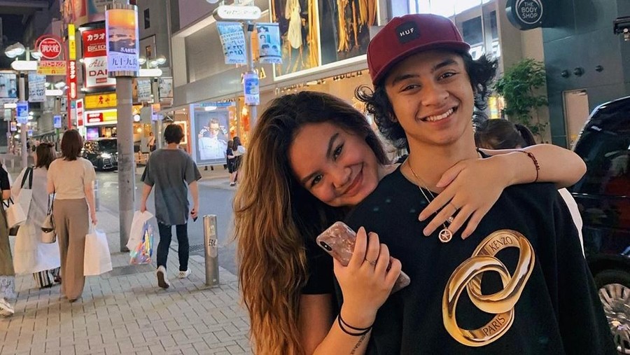 Bastian Steel dan Shafa Harris diisukan check-in di suatu hotel, Bastian Steel pun sindir netizen.