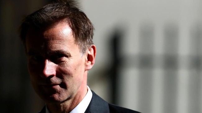 Menlu Inggris, Jeremy Hunt, menyebut Uni Eropa bersedia menegosiasikan kembali proses negaranya keluar dari blok itu atau Brexit dengan perdana menteri baru.