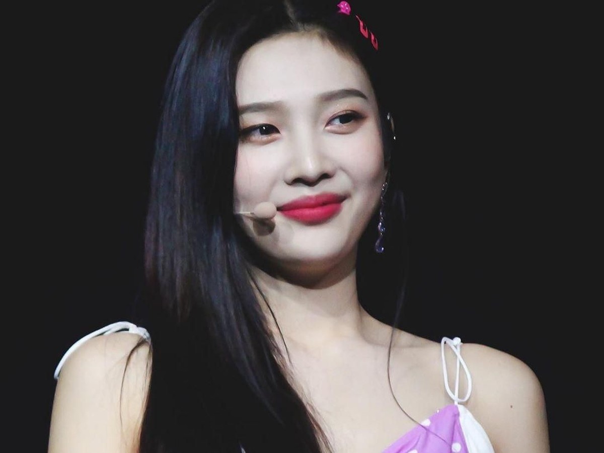 Joy Red Velvet genap berusia 23 tahun pada hari ini&comma; Selasa &lpar;3&sol;9&rpar;&period; Berikut sederet potret kece Joy Red Velvet&period;