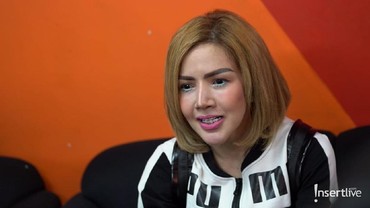 Ditantang Hotman Paris, Barbie Kumalasari Tolak Buktikan Berlian 30 Karat