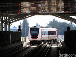 Ditunjuk Jadi Komisaris, Azas Tigor Yakin LRT Solusi Atasi Macet Jakarta