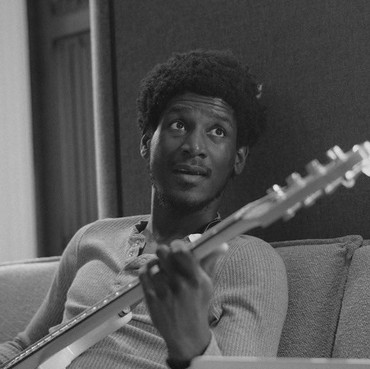 Lirik Lagu Mount Everest - Labrinth