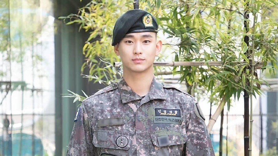 Kim Soo Hyun akan Segera Keluar dari Wajib Militer Juli Mendatang! Kim Soo Hyun dikabarkan akan menyelesaikan wajib militernya bulan Juli mendatang!