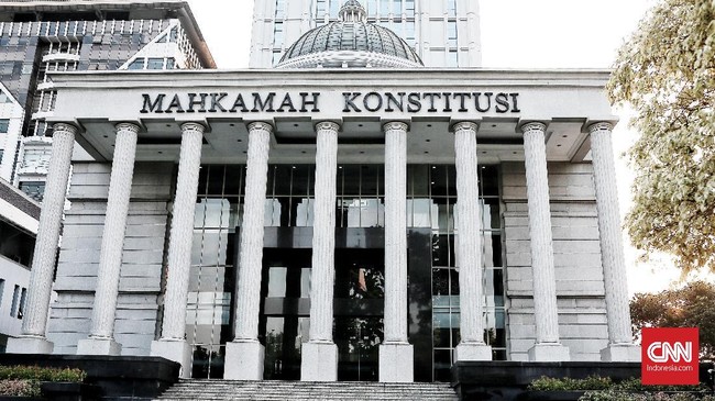 Sengketa Pilpres 2019 dan Pilpres 2014 yang sama-sama diajukan oleh capres Prabowo Subianto memiliki sedikit perbedaan dalam hal periode dan bentuk kecurangan.