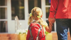 Krisis Inggris, Anak Sekolah Lapar Kunyah Karet sampai Pura-Pura Makan