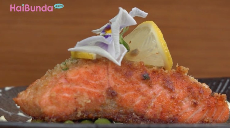 Resep salmon yang satu ini dijamin bakal bikin si kecil ketagihan, Bun.