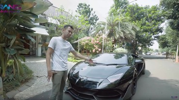Lamborghini Putih Milik Raffi Ahmad Ringsek Tabrak Kijang Kapsul