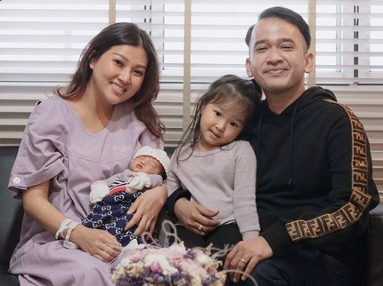 Demi Dampingi Istri Melahirkan, Ruben Onsu Batalkan Kontrak Kerja