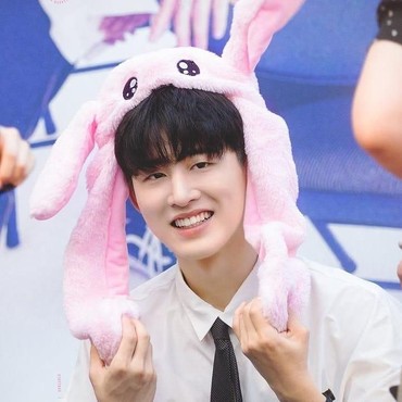 Tak Terima B.I Tinggalkan iKON, iKONIC Buat Petisi