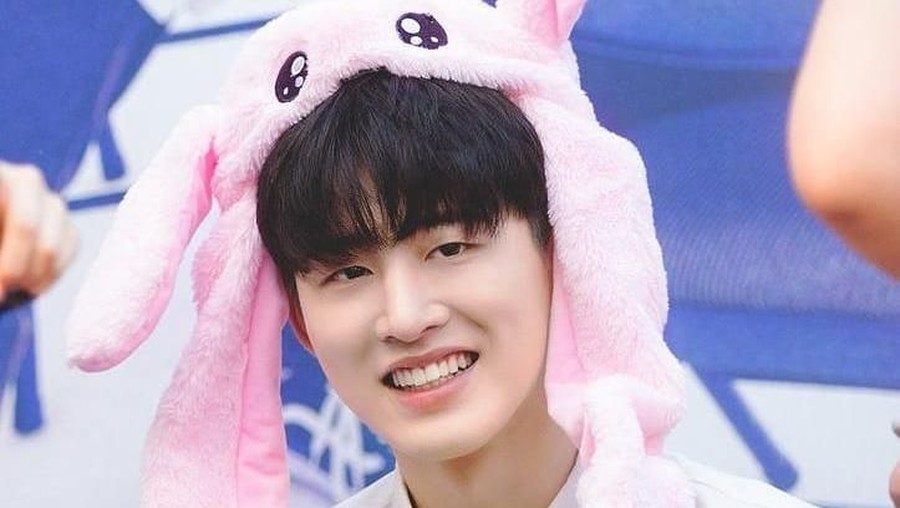 YG Entertainment tidak mencantumkan nama B.I dalam lagu baru Eun Ji Won yang berjudul Worthless. 