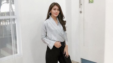 img-title Ditinggal Herman Seventeen, Juliana Mochtar Jadi Tulang Punggung Keluarga