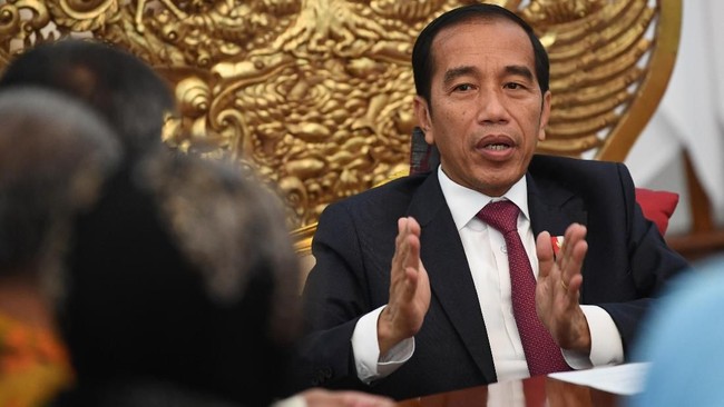 Dalam pertemuan retreat KTT ke-34 ASEAN di Bangkok, Minggu (23/6), Presiden Jokowi mendesak penyusunan rencana aksi pemulangan pengungsi ke Rakhine State.