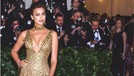 Beberapa potret Irina Shayk dengan balutan gaun perancang ternama dunia&period;