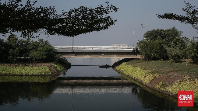 Kepala Dinas Sumber Daya Air DKI Juaini Yusuf menargetkan tiga waduk dengan konsep naturalisasi selesai akhir 2019.