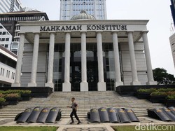 Giliran Damai Hari Lubis Gugat Perppu Corona ke MK
