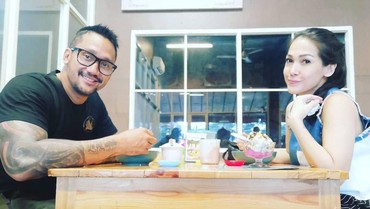 img-title Mertua Tora Sudiro Jalani Operasi Pengangkatan Payudara