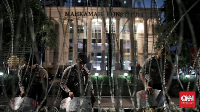 Jelang Sidang MK, Medsos Tak Dibatasi Jika Hoaks Tak Melonjak Media sosial tidak akan dibatasi jika tak ada peningkatan eskalasi hoaks dan hasutan jelang sidang perdana sengketa Pilpres 2019.
