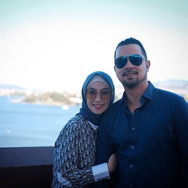 Bingungnya Sultan Djorghi-Annisa Pilih Kado untuk Thomas Djorghi