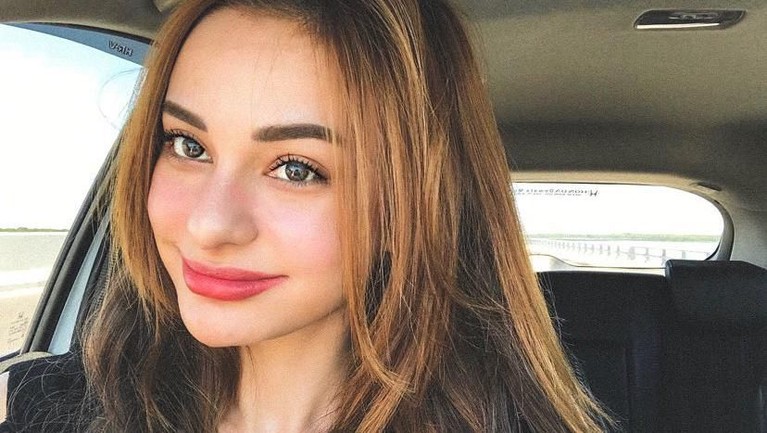Jerinx SID pamer pacar baru di Instagram, ini 5 pesona kecantikan Nora Alexander.