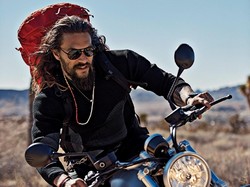 Jawaban Jason Momoa Usai Heboh Tak Punya Rumah