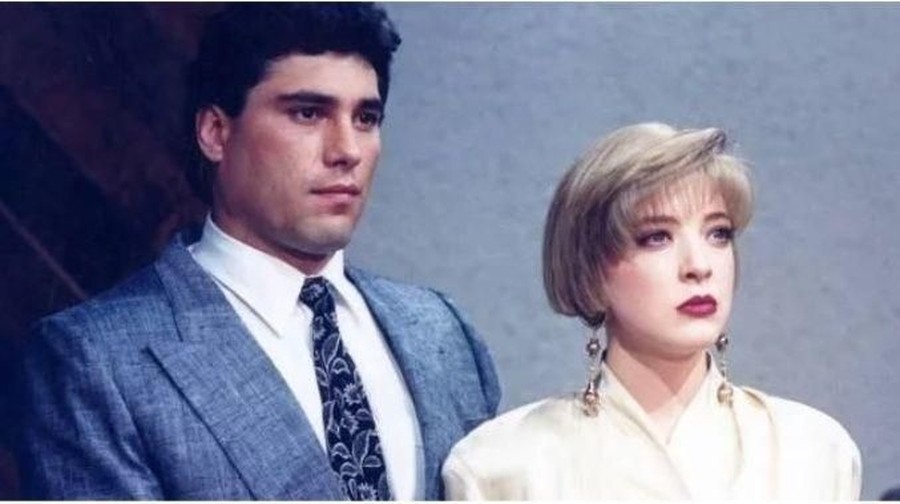 4 serial telenovela Edith Gonzales pemeran Esperanza yang meninggal dunia.