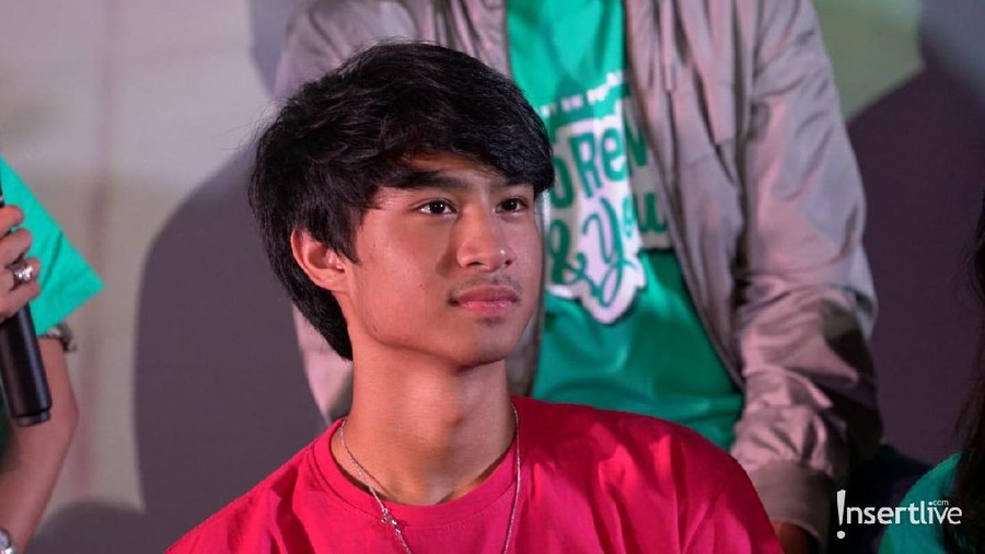 Devano Danendra Enjoy Terjun ke Dunia Tarik Suara dan Akting Kenyaman Devano Danendra dalam menjalani dunia tarik suara dan seni peran.