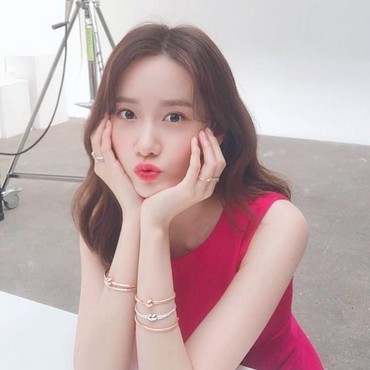 Lirik Lagu Promise - Yoona