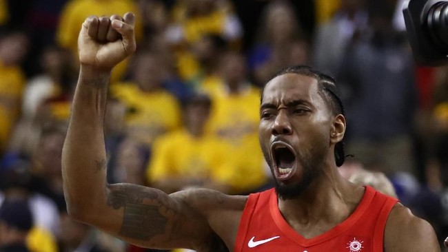 MVP Final NBA 2019 Kawhi Leonard dikabarkan bergabung dengan Los Angeles Clippers untuk NBA musim depan.