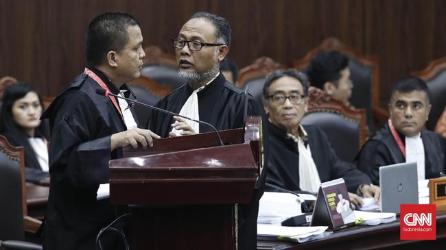 Ucapan SBY menyangkut ketidaknetralan BIN, TNI, dan Polri di Pilkada serentak, disebut Tim Hukum Prabowo tak menjamin aparatur itu netral di Pilpres 2019.
