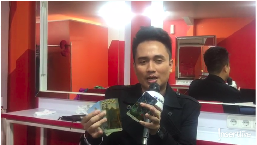 Deni Darko meramal hubungan rumah tangga pasangan Raffi Ahmad dan Nagita Slavina.
