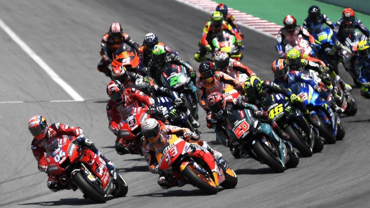 FOTO: Marquez Menang dalam Drama MotoGP Catalunya