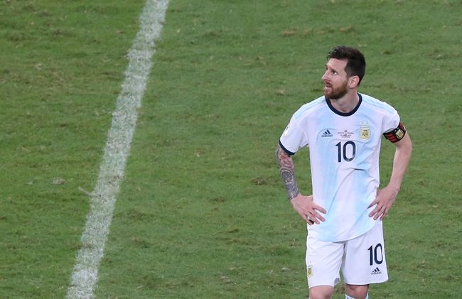 Super Messi dan Kryptonite Timnas Argentina Layaknya Superman dan Clark Kent, kapten timnas Argentina dan Barcelona Lionel Messi seperti memiliki alter ego.