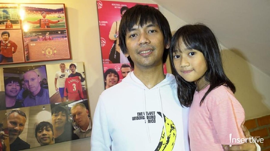 Terinspirasi Ria Ricis, Subscriber Anak Rian D'Masiv Kalahkan Sang Ayah Jumlah subscriber YouTube anak Rian D'Masiv kalahkan sang ayah.