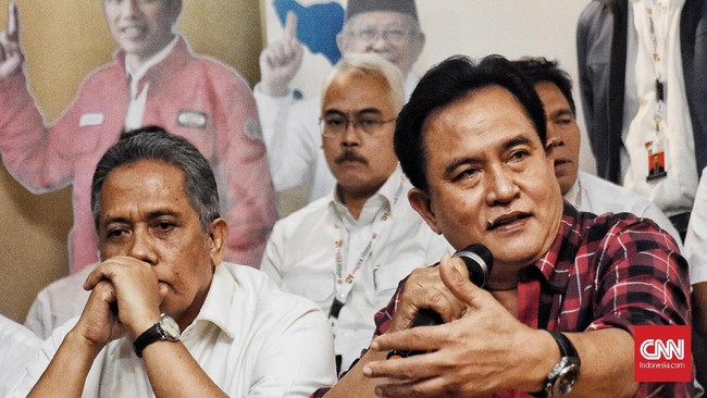 Yusril Ihza Mahendra menyatakan akan membantu Presiden Jokowi mengorganisasi peranan pihak swasta yang ingin membangun area komersial di ibu kota negara baru.