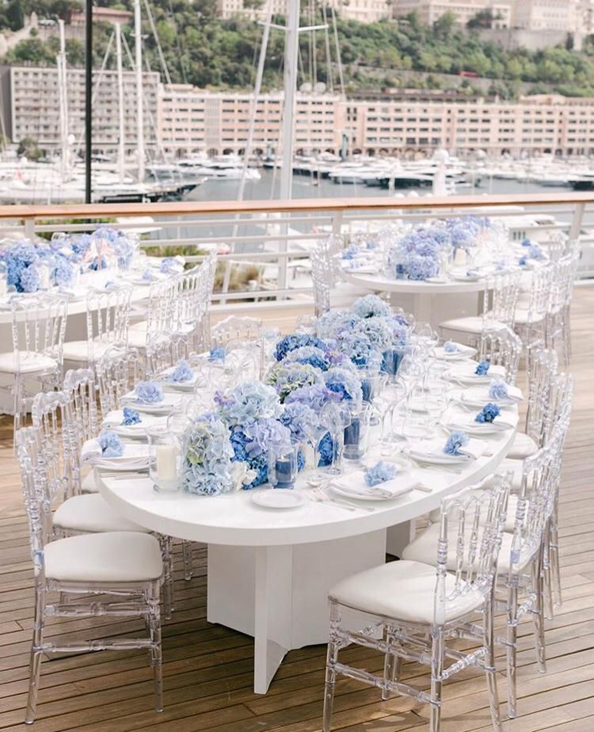 Beberapa potret pernikahan glamor Farah Khristina Sampoerna&comma; putri dari pemilik salah satu perusahaan rokok terbesar di Indonesia&comma; Putera Sampoerna&period;