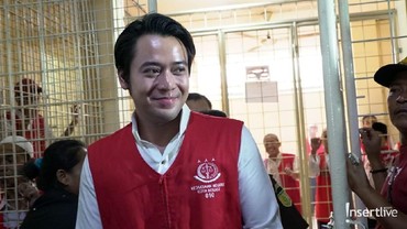 img-title Kriss Hatta Yakin Bebas
